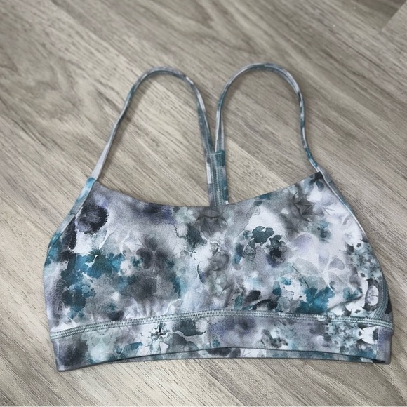 Lululemon Flow Y Bra Nulu *Light Support - Picture 4 of 8